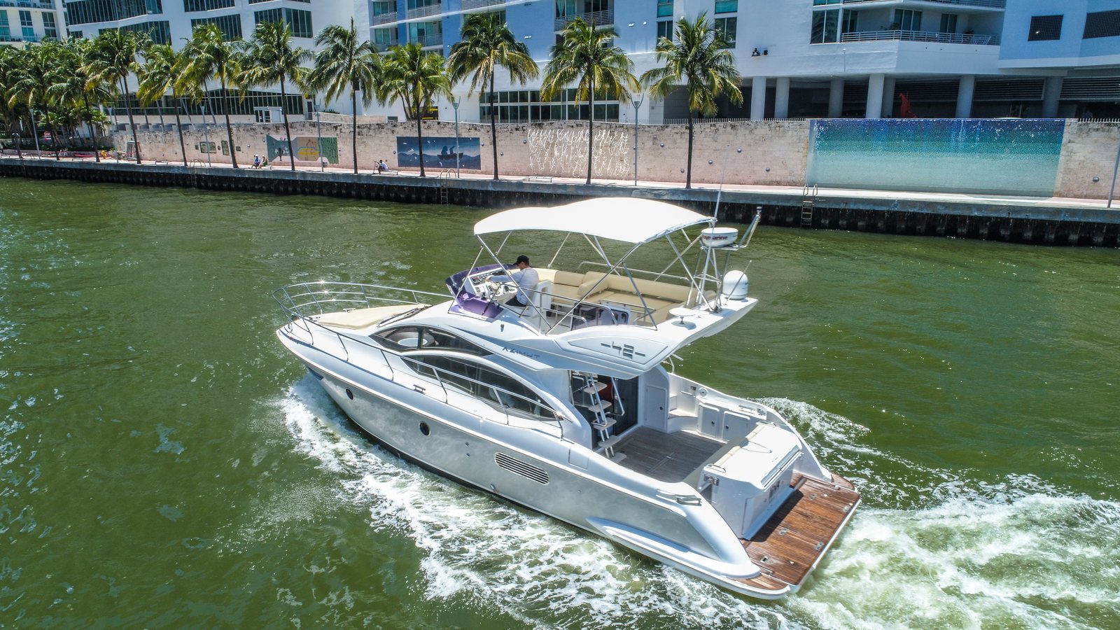 Azimut 42 Vinya Flybridge photo 2