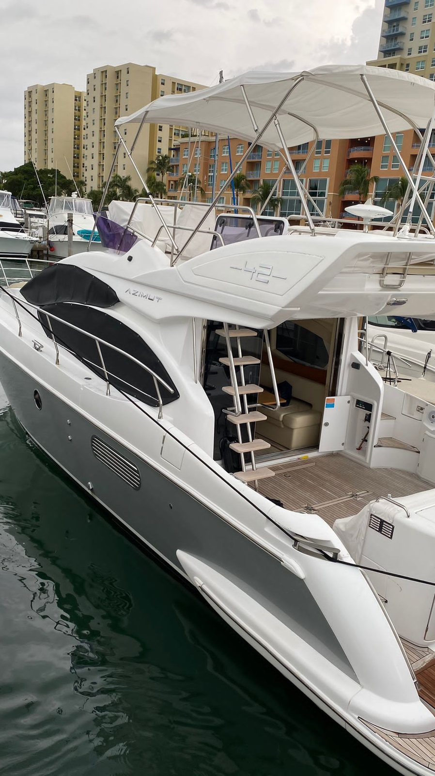 Azimut 42 Vinya Flybridge photo 9
